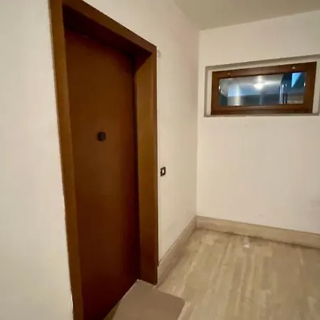 American Garden House Apartment *