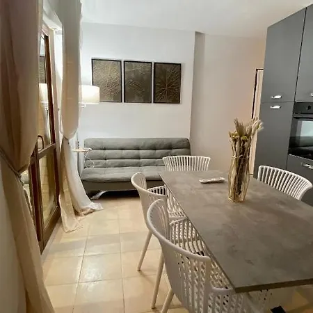 Apartment American Garden House Nettuno