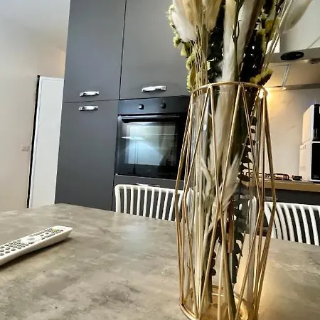 American Garden House * Nettuno