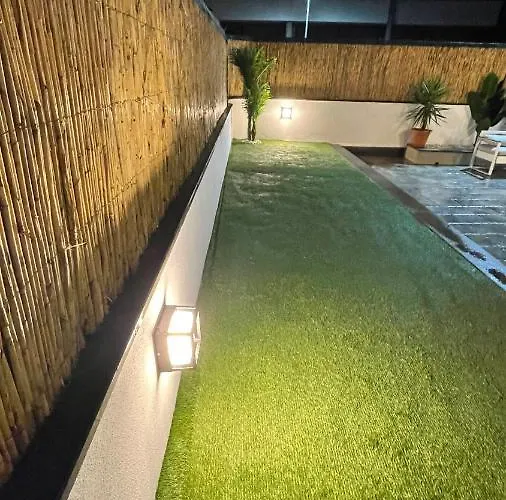 American Garden House Apartment