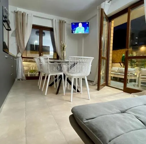 American Garden House Daire Nettuno