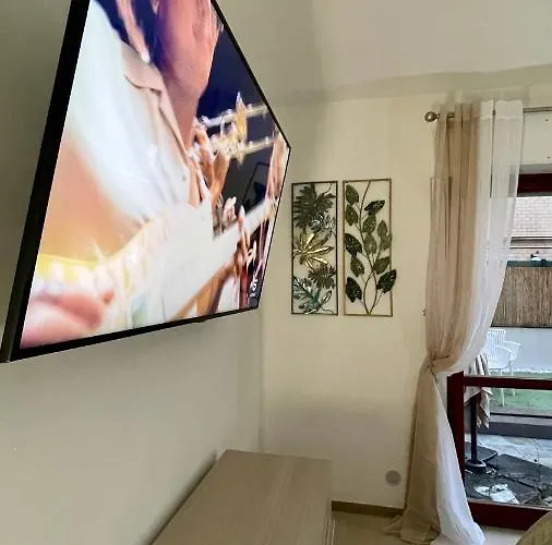 American Garden House Apartment